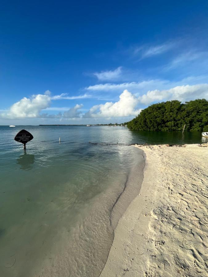 Dreamcabanas Caye Caulker Exterior photo