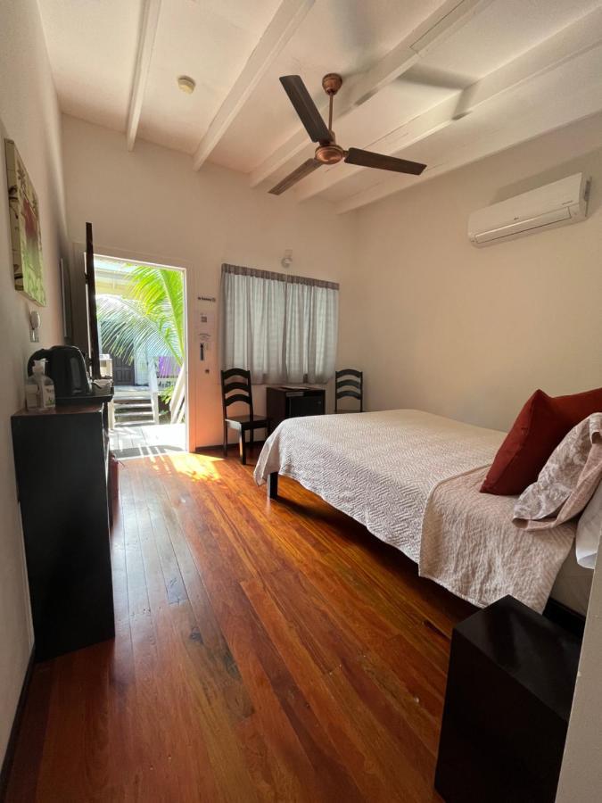 Dreamcabanas Caye Caulker Exterior photo